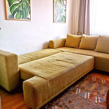 Cozyhome Retro Apartment Pozsony Kültér fotó
