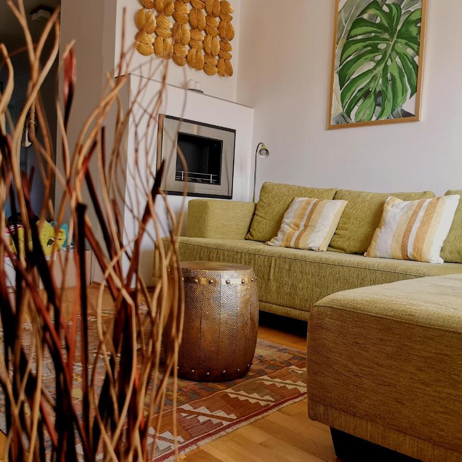 Cozyhome Retro Apartment Pozsony Kültér fotó