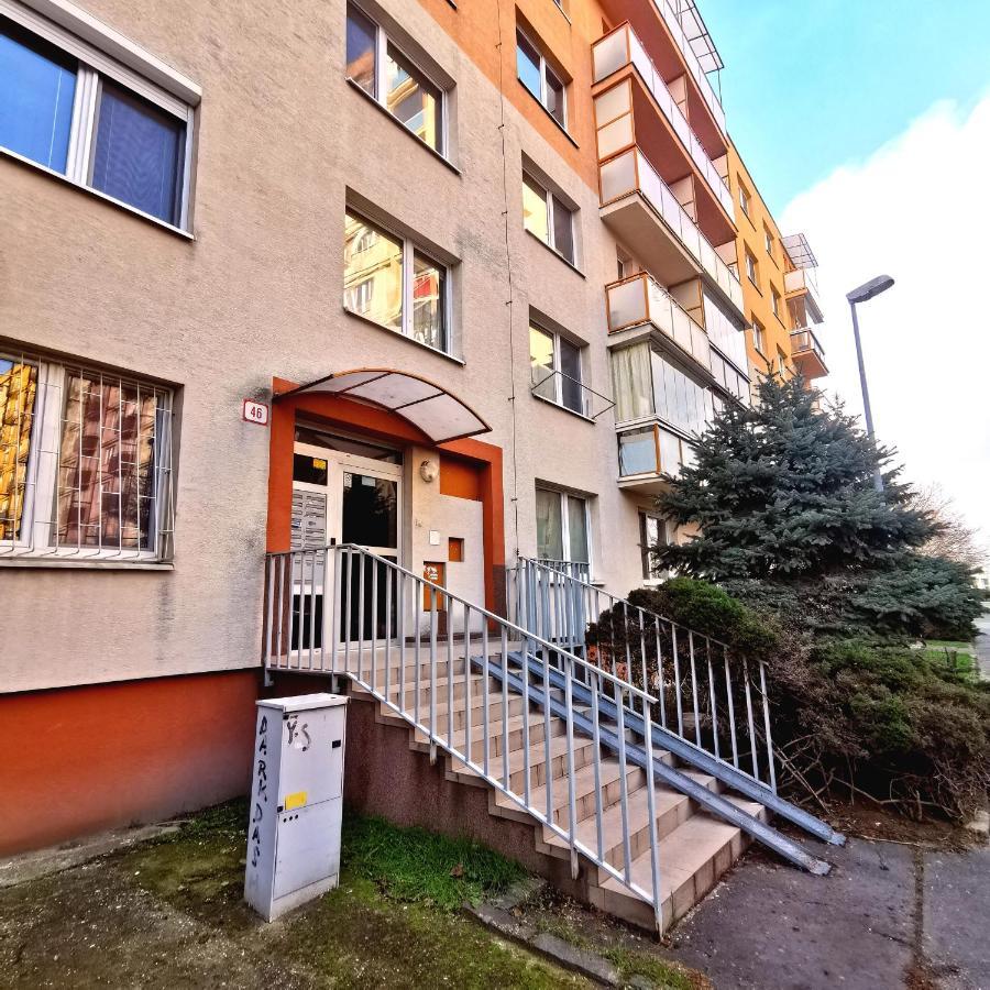 Cozyhome Retro Apartment Pozsony Kültér fotó